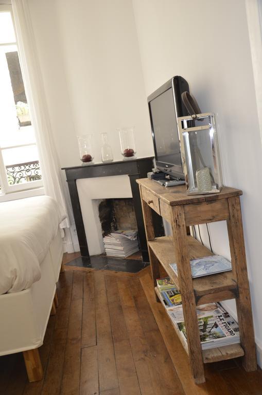 La Cour du 5ème - Chambre d'hôtes Acomodação com café da manhã Paris Quarto foto